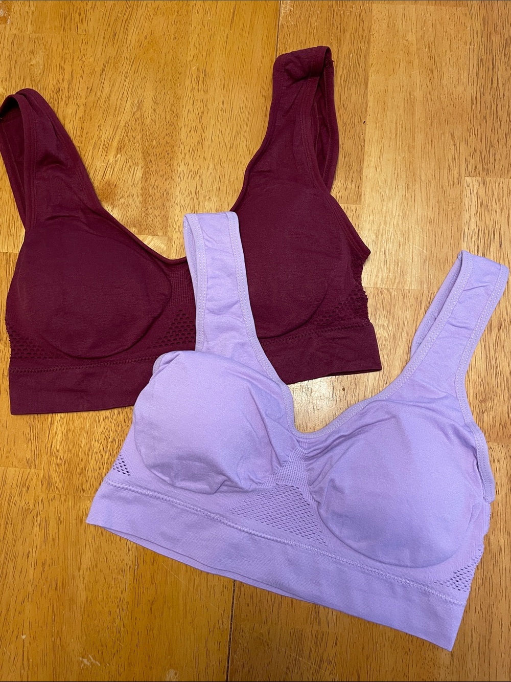 (NWT) Pair of Seamless Wireless Comfort Bras - Lavender and Burgundy